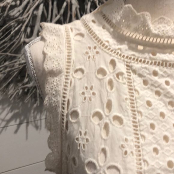 Eyelet top with button down back - Picture 2 of 4